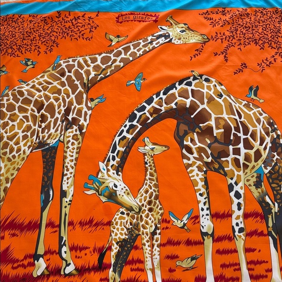 Les Girafes-Giraffe Safari Animal Zoo Print Scarf 100% Silk Oversize 50x50 inch - Picture 5 of 6